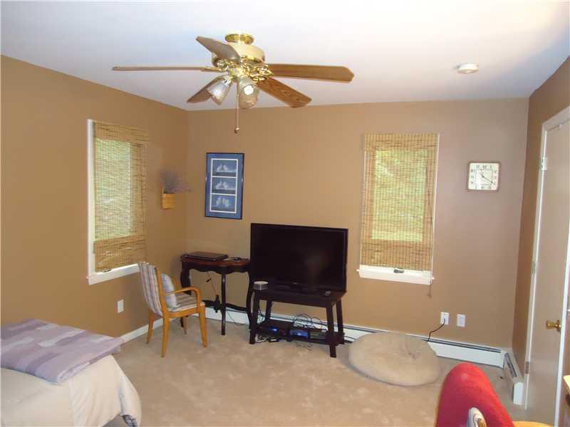 35 Captain Thomas Road Ogunquit, ME 03907 - Photo 15 of 17 Cafeteria/Kitchen.