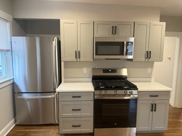 $2,400 | 138 Allen Street, Unit 1, Braintree, MA 02184
