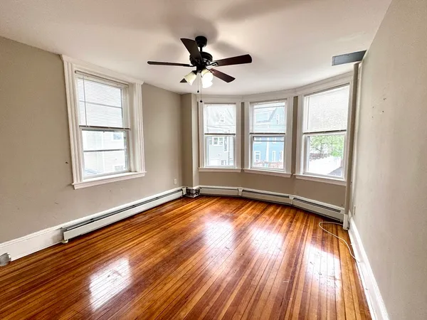 $1,950 | 124 Green Lynn Ma, Unit 307, Lynn, MA 01902