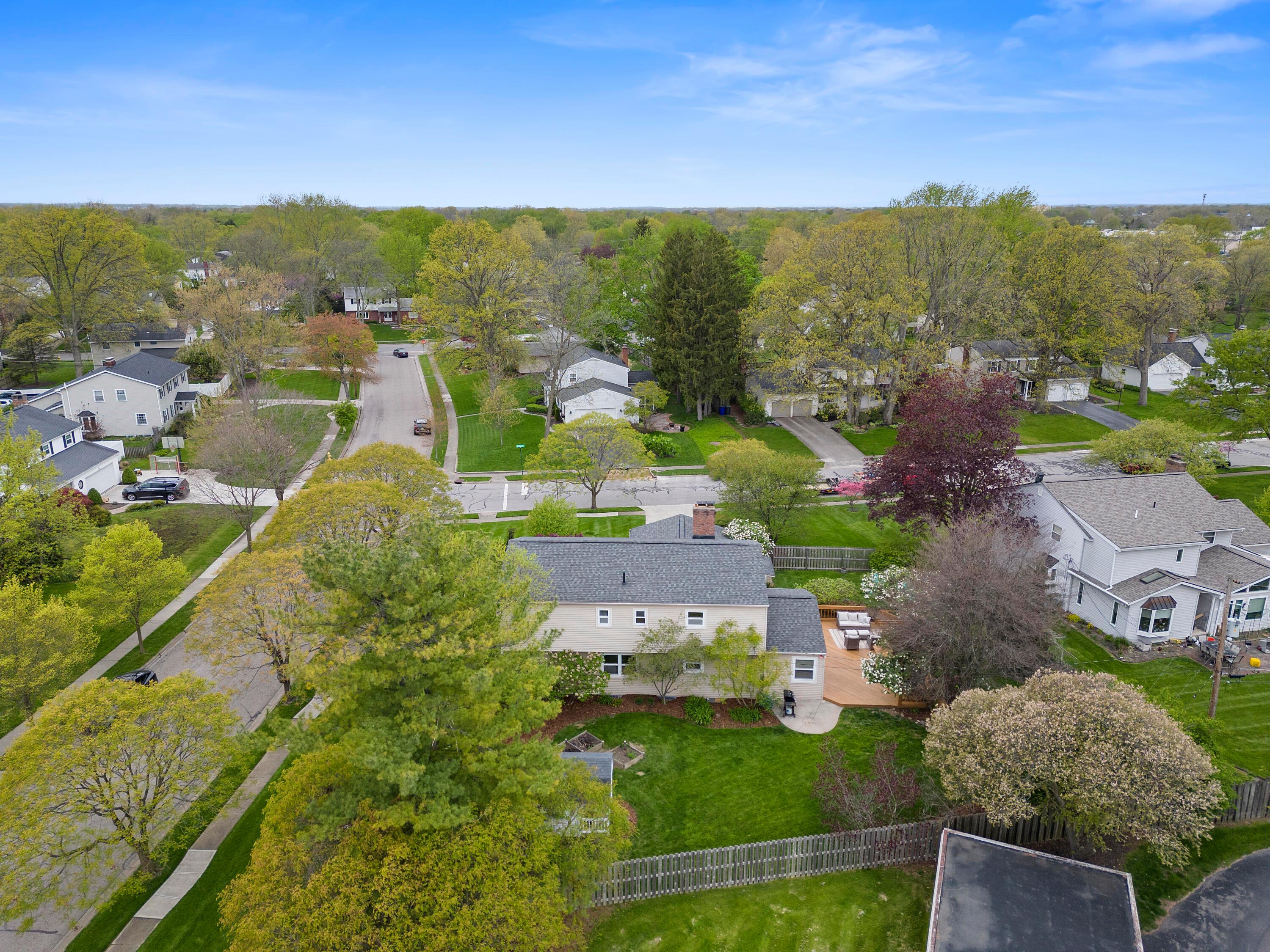 1650 Oak Hill Road Columbus, OH 43220 - Photo 58 of 67 Aerial View