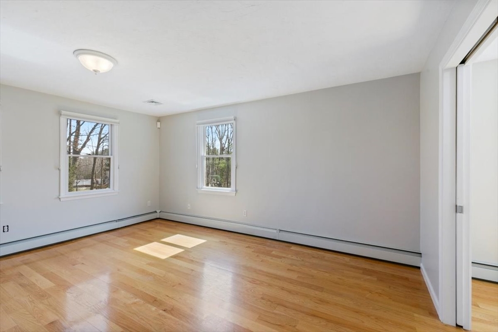 270 Salem Road Dracut, MA 01826 - Photo 19 of 42 an empty room with a window