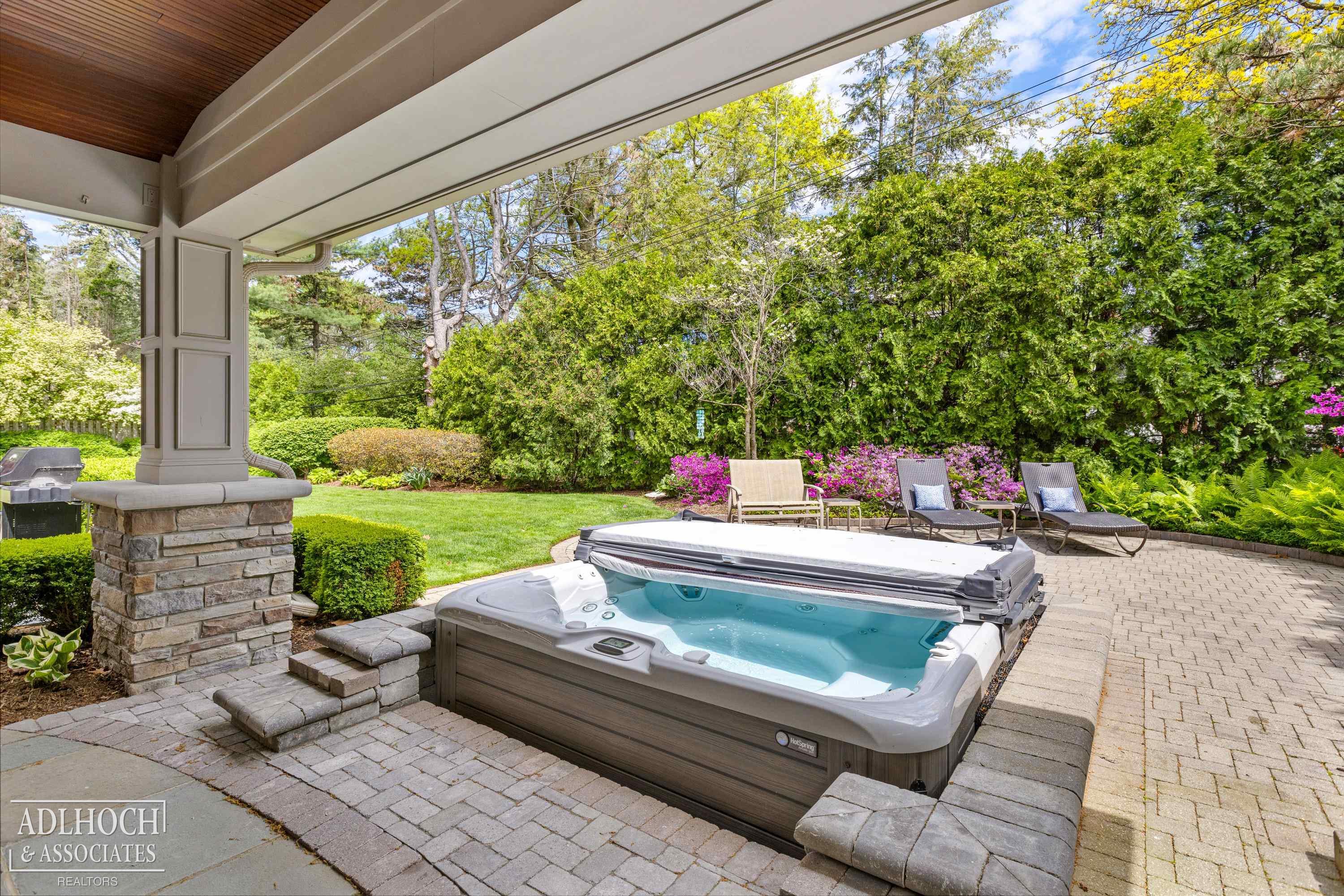 80 South Deeplands Road Grosse Pointe Shores, MI 48236 - Photo 16 of 74