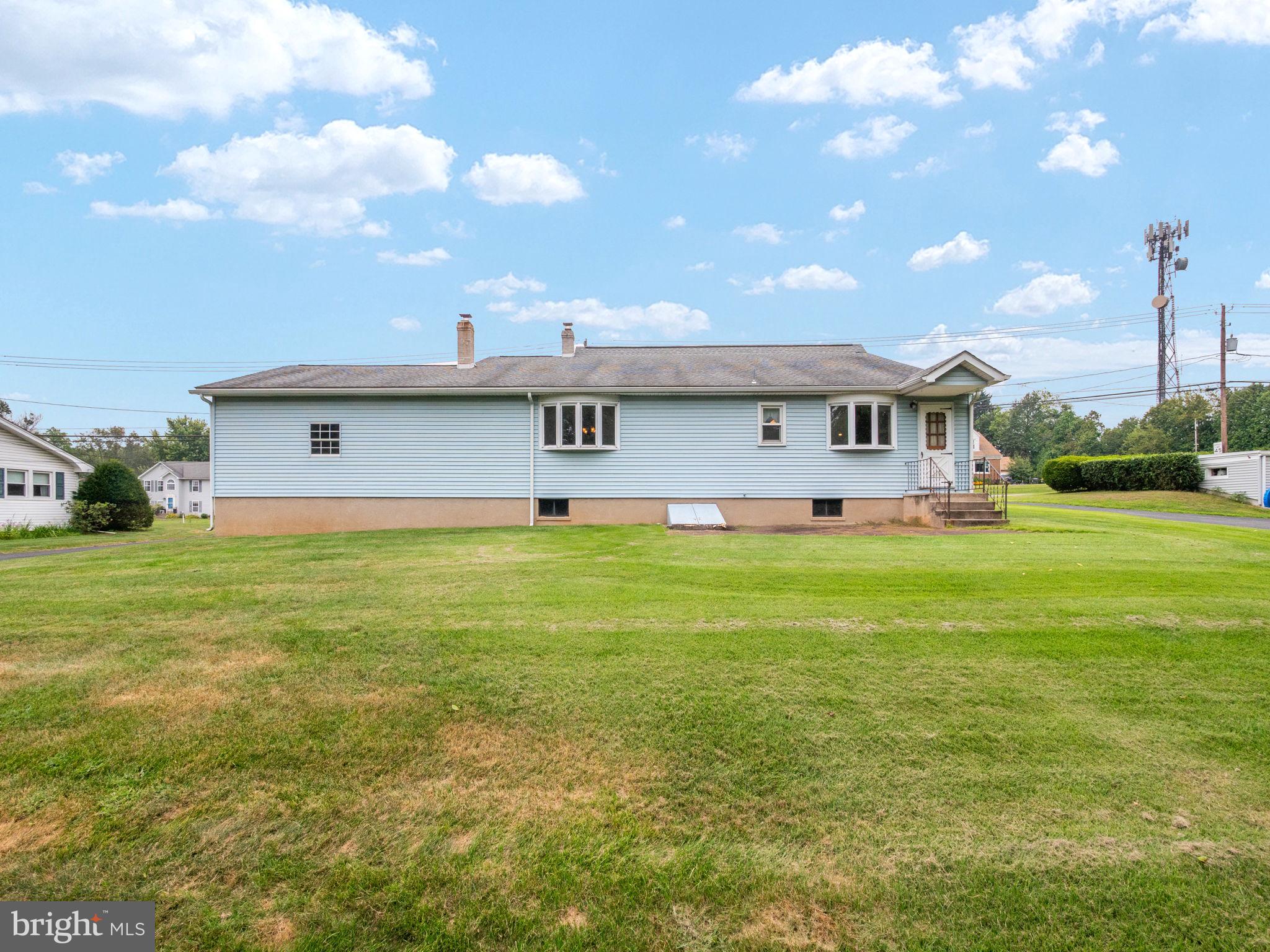 6950 Kernsville Road Orefield, PA 18069 - Photo 7 of 36 Gallery Image 7