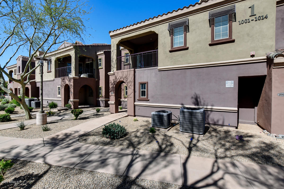 3935 East Rough Rider Road, Unit 1006 Phoenix, AZ 85050 - Photo 3 of 35 3935-East-Rough-Rider-Road-1006-3
