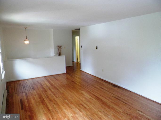 7409 McKaig Road Frederick, MD 21701 - Photo 29 of 30 Living Room