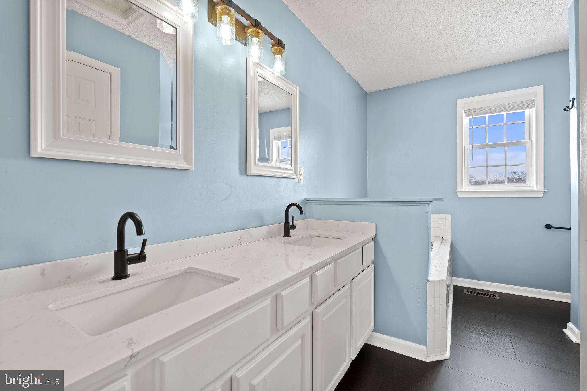 5904 Blue Ridge Road Mineral, VA 23117 - Photo 14 of 24 Primary Bath
