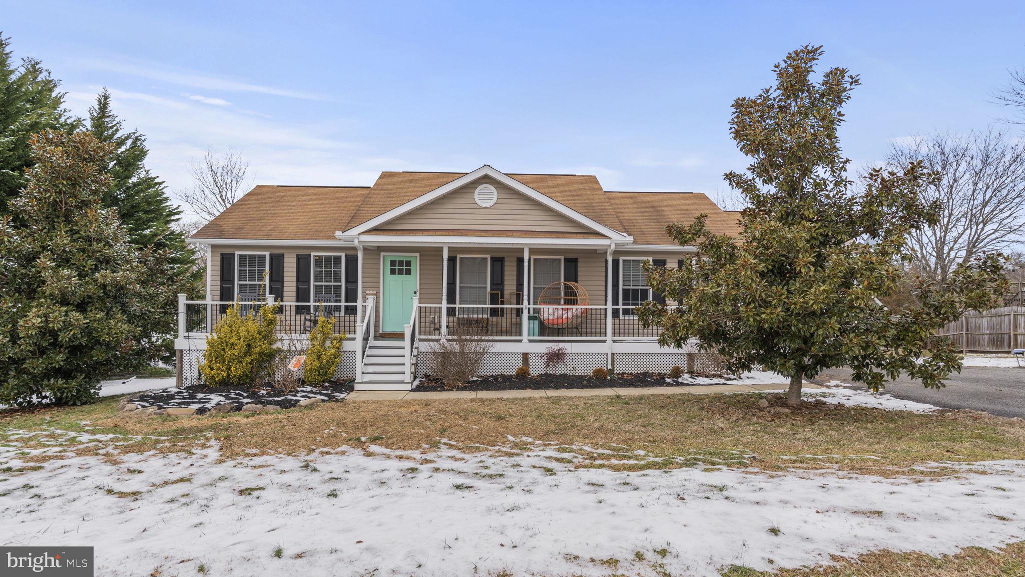 5904 Blue Ridge Road Mineral, VA 23117 - Photo 3 of 24 Full Country Front Porch