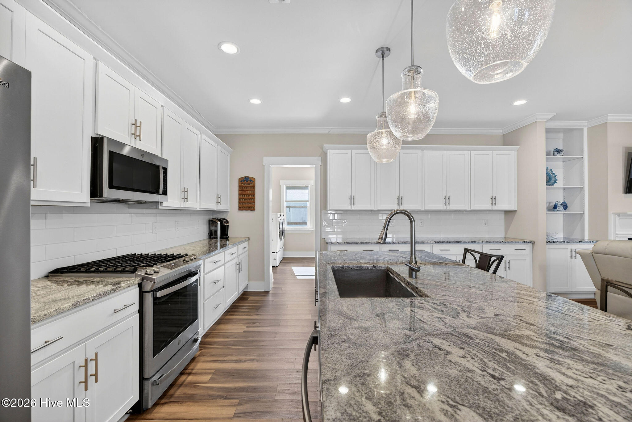 460 Summerhouse Drive Holly Ridge, NC 28445 - Photo 7 of 75 tons of cabinet and counter space