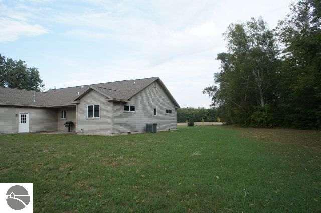 19485 Center Road Traverse City, MI 49686 - Photo 23 of 25 1784838-22.JPG