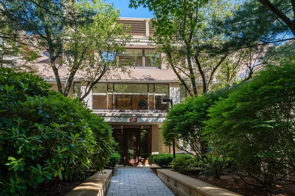 $1,549,000 | 232 Allandale Road, Unit 1C, Boston, MA 02467