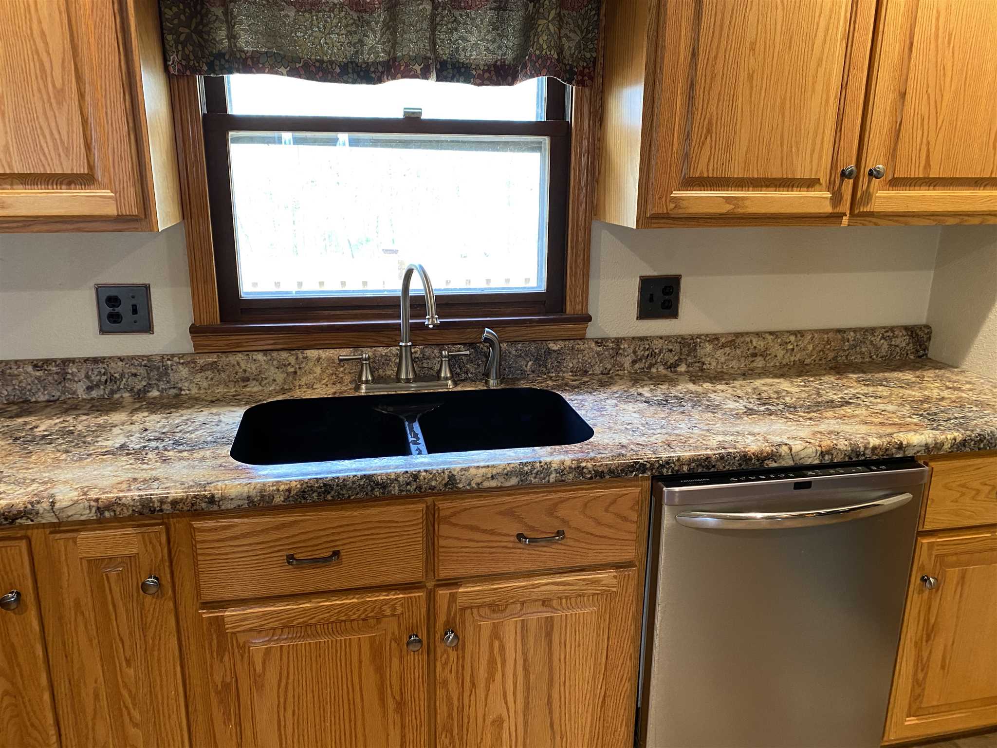 8190 South Breeden Road Bloomington, IN 47403 - Photo 11 of 36 Gallery Image 11