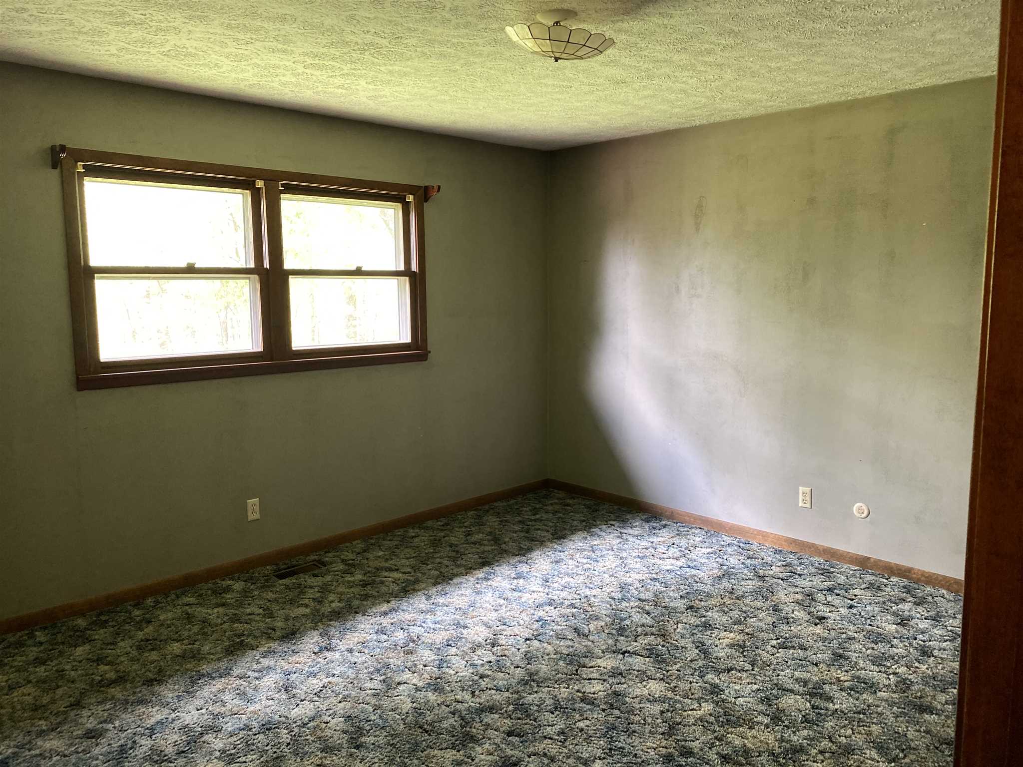 8190 South Breeden Road Bloomington, IN 47403 - Photo 15 of 36 Gallery Image 15