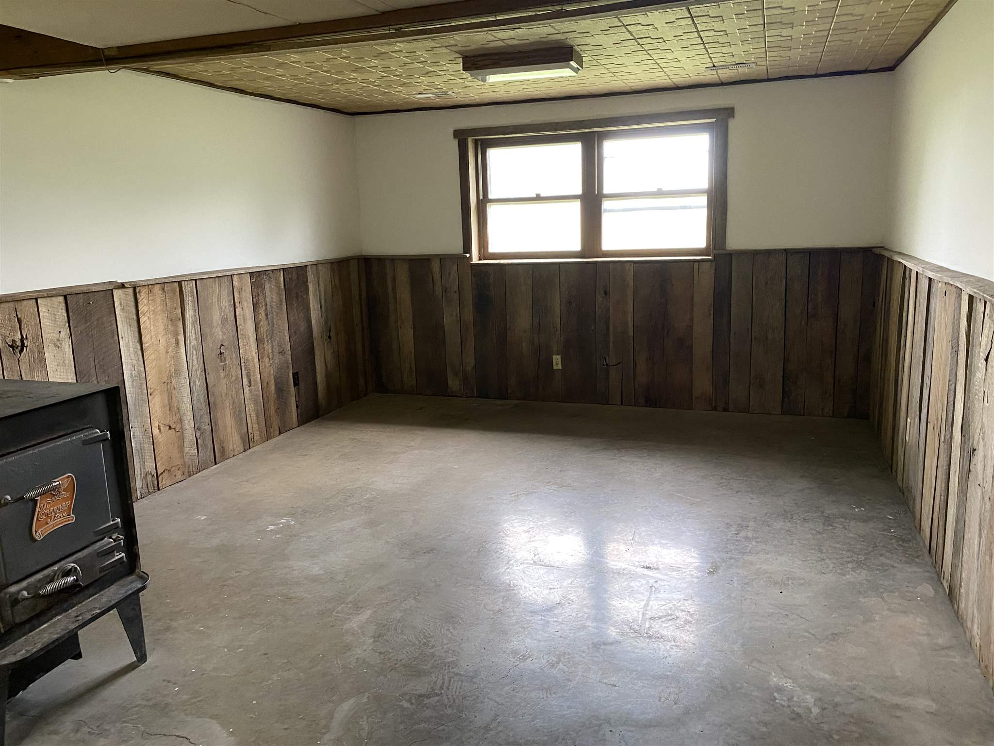 8190 South Breeden Road Bloomington, IN 47403 - Photo 24 of 36 Gallery Image 24
