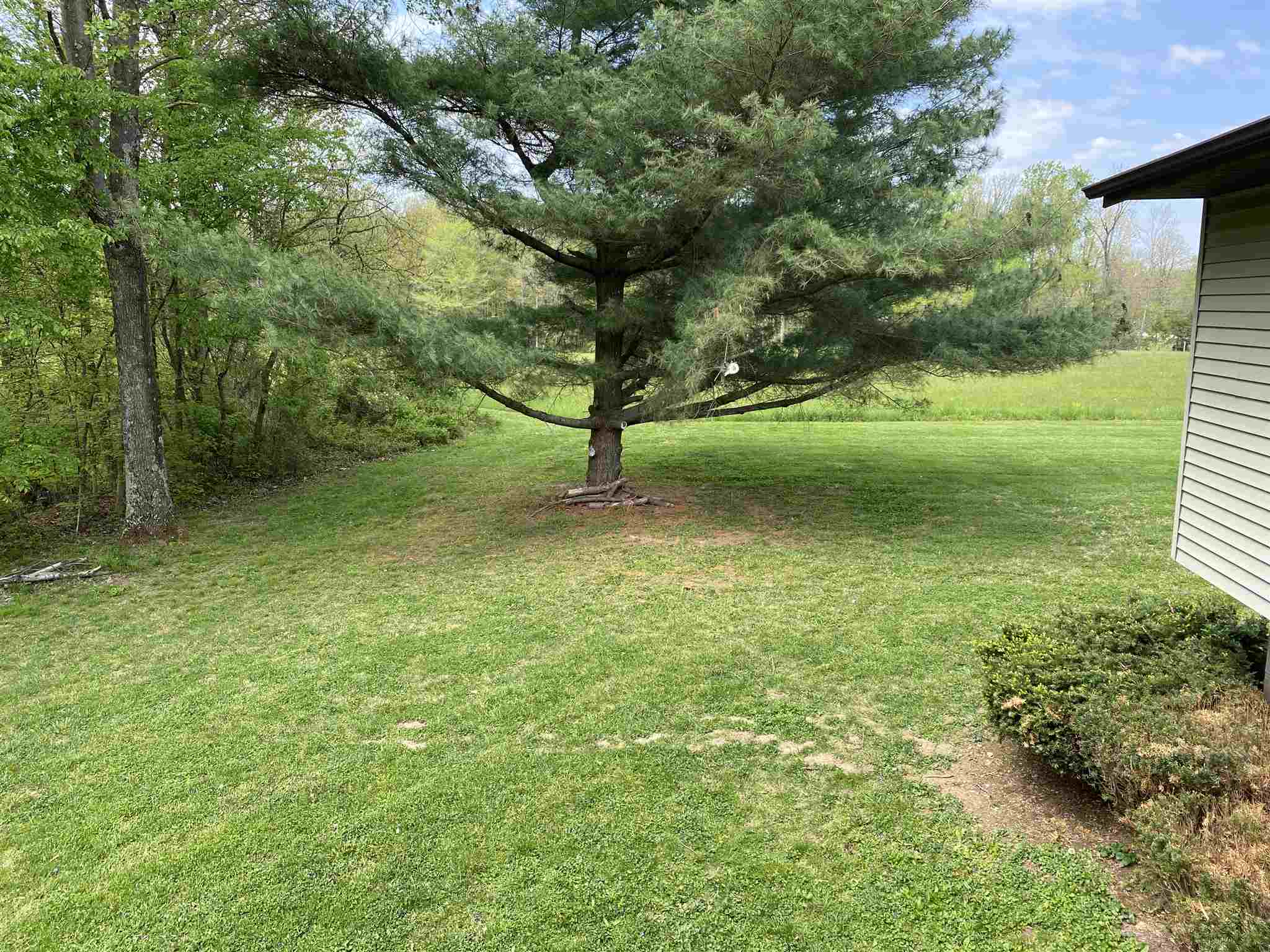 8190 South Breeden Road Bloomington, IN 47403 - Photo 27 of 36 Gallery Image 27