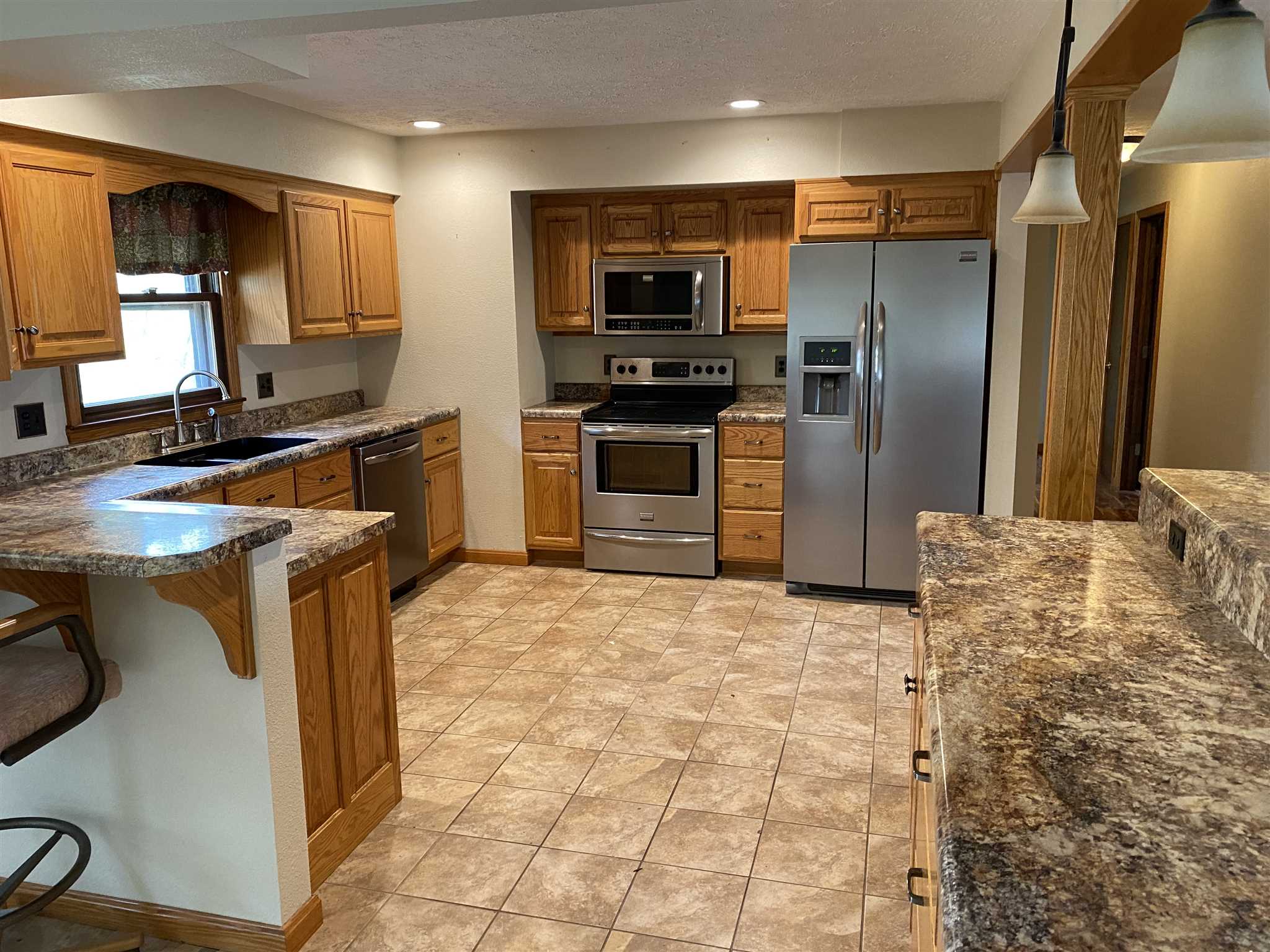 8190 South Breeden Road Bloomington, IN 47403 - Photo 10 of 36 Gallery Image 10