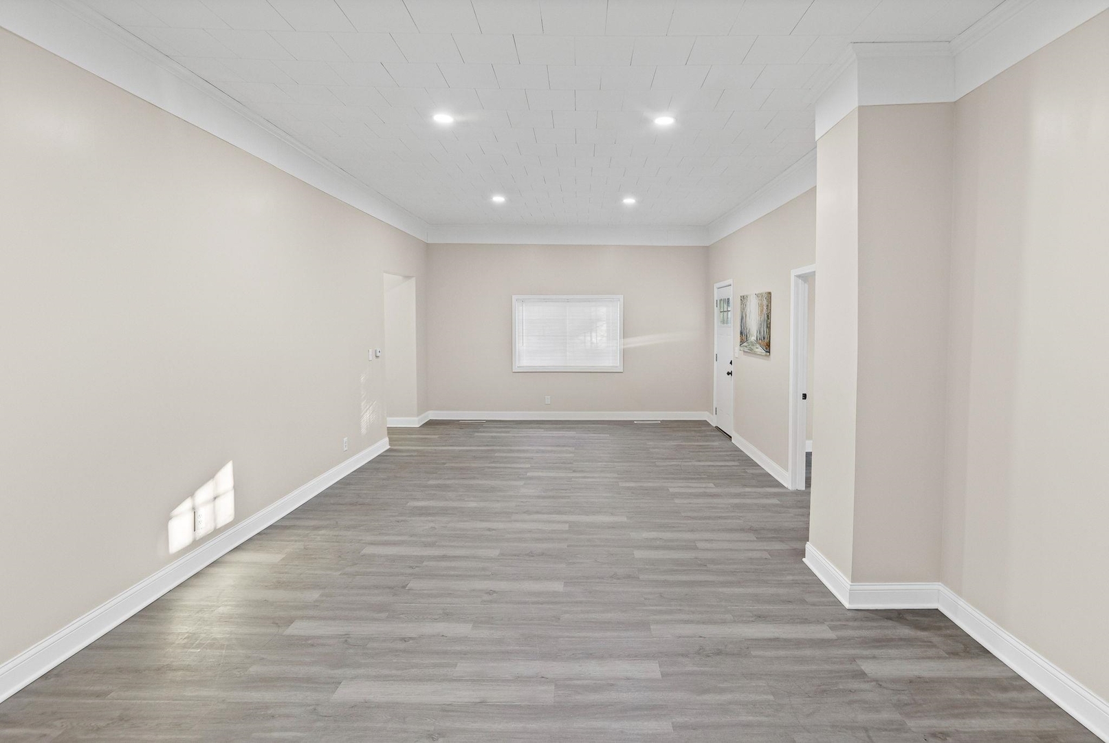 101 Marilyn Avenue Centralia, IL 62801 - Photo 11 of 34 a view of empty room with wooden floor