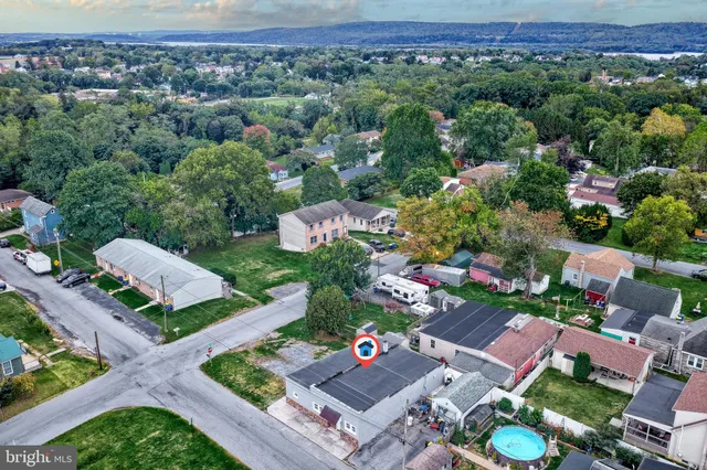 $249,000 | 301 State Street, Steelton, PA 17113
