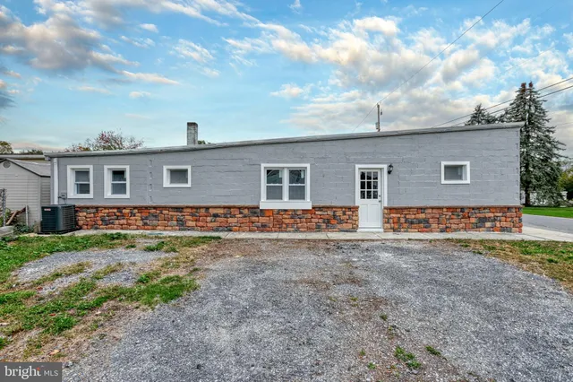 $249,000 | 301 State Street, Steelton, PA 17113