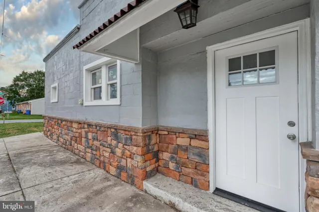 $249,000 | 301 State Street, Steelton, PA 17113