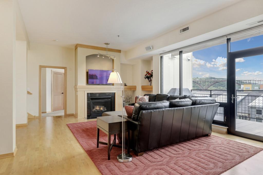 312 Spring Street, Unit 411 St. Paul, MN 55102 - Photo 11 of 38 Gallery Image 11
