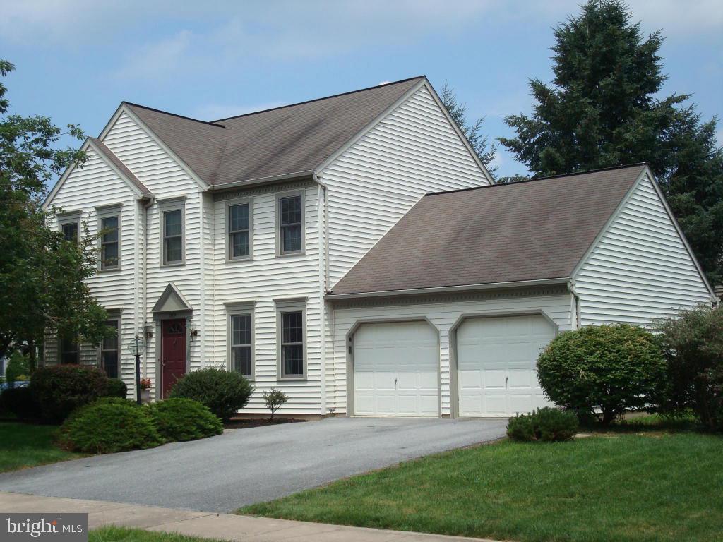 519 North Elm Street Lititz, PA 17543 - Photo 1 of 57
