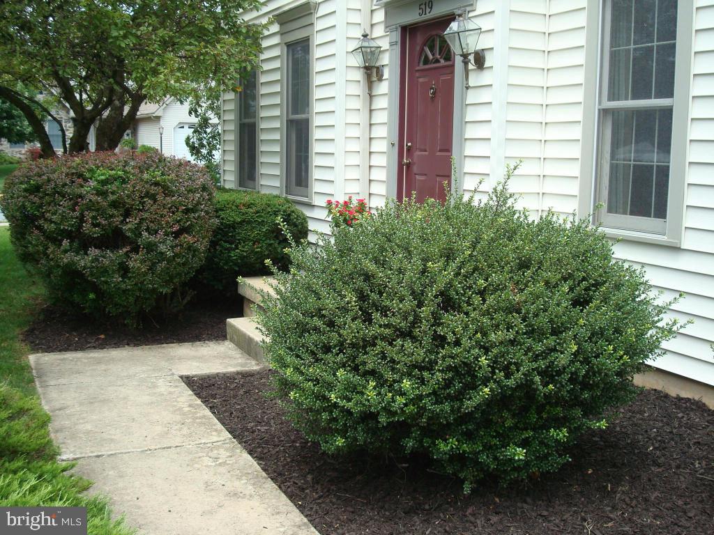 519 North Elm Street Lititz, PA 17543 - Photo 12 of 57