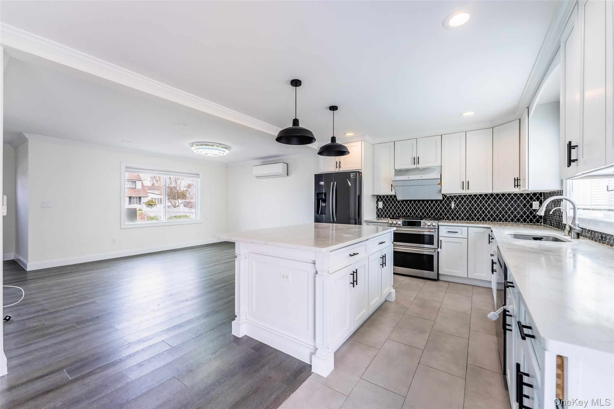 72 Sugar Maple Road Levittown, NY 11756 - Photo 4 of 18