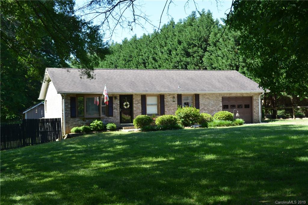 2229 Primm Road Charlotte, NC 28216 - Photo 1 of 26 Gallery Image 1