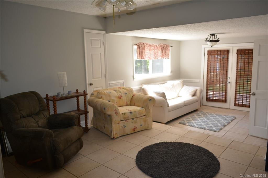 2229 Primm Road Charlotte, NC 28216 - Photo 16 of 26 Gallery Image 16
