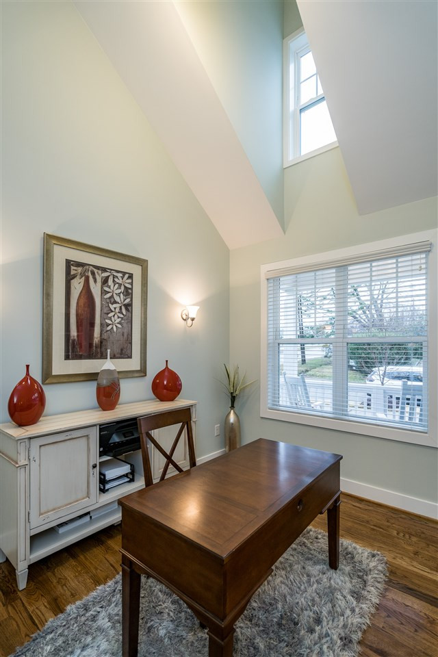 185 Pineland Circle Raleigh, NC 27606 - Photo 5 of 30 Photo 5