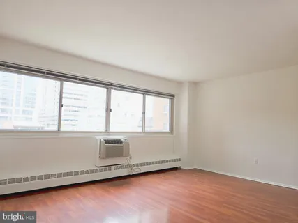 $115,000 | 2101 Chestnut Street, Unit 423, Philadelphia, PA 19103