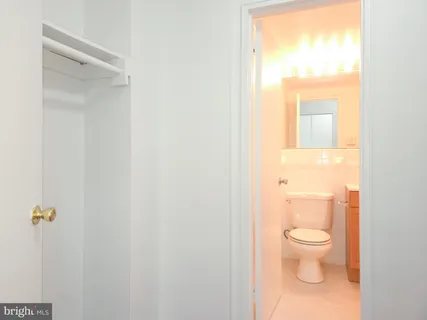 $115,000 | 2101 Chestnut Street, Unit 423, Philadelphia, PA 19103