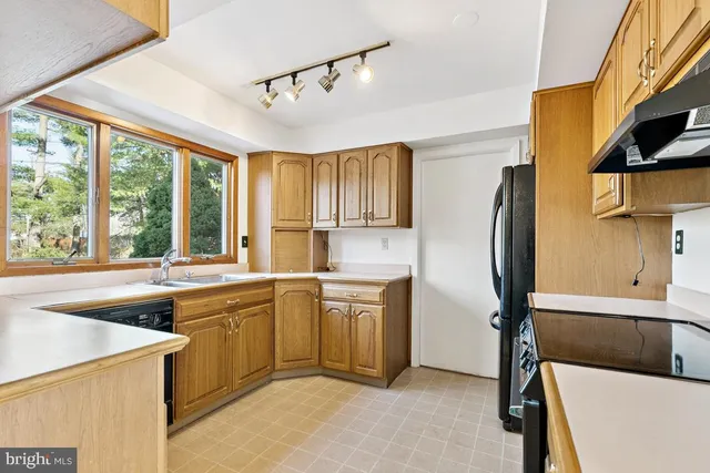 $375,000 | 151 Harrington Circle, Willingboro, NJ 08046