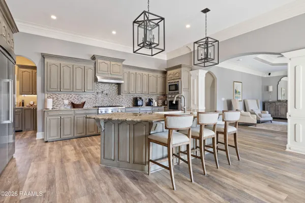 $865,000 | 1002 Le Triomphe Parkway, Broussard, LA 70518