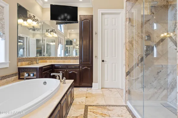 $865,000 | 1002 Le Triomphe Parkway, Broussard, LA 70518