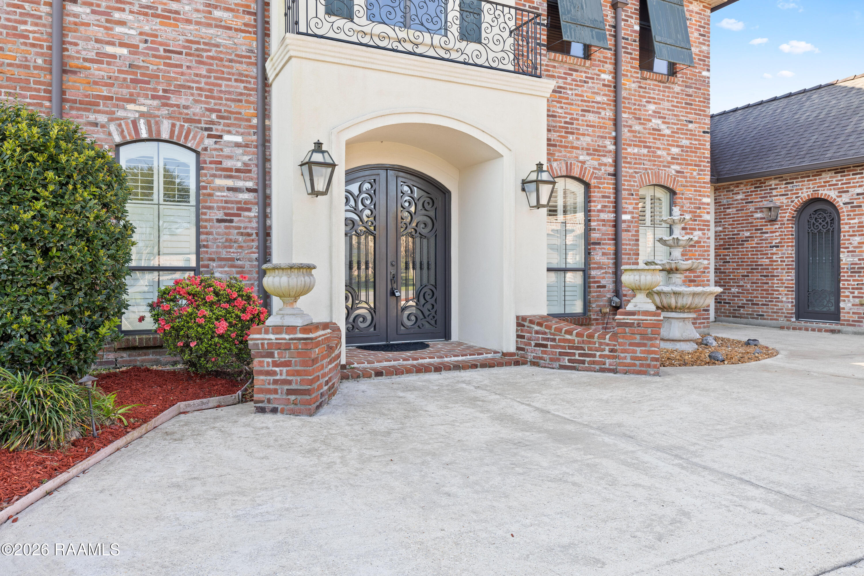 1002 Le Triomphe Parkway Broussard, LA 70518 - Photo 4 of 43 le Triomphe-4