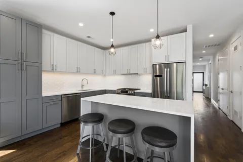 $775,000 | 3032 West Lyndale Street, Unit 2W, Chicago, IL 60647