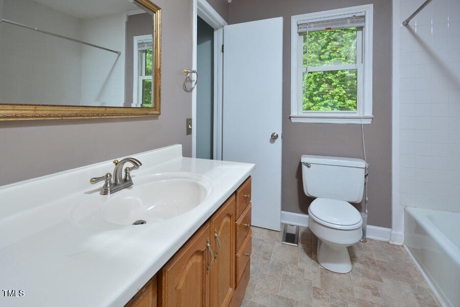 5902 Newhall Road Durham, NC 27713 - Photo 14 of 26 DSC_6510