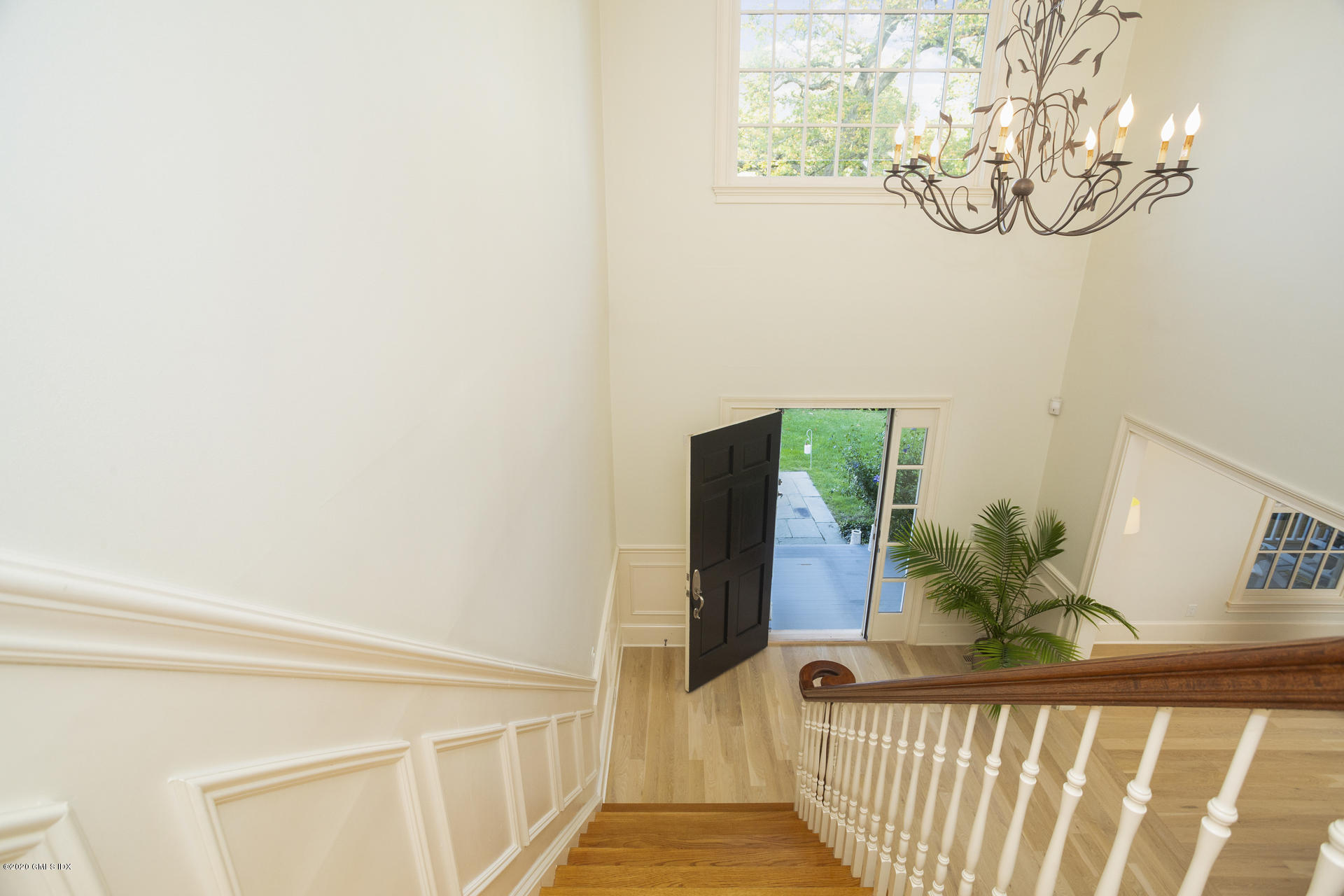 40 Riverside Lane Riverside, CT 06878 - Photo 32 of 45 a view of a hallway and wooden floor
