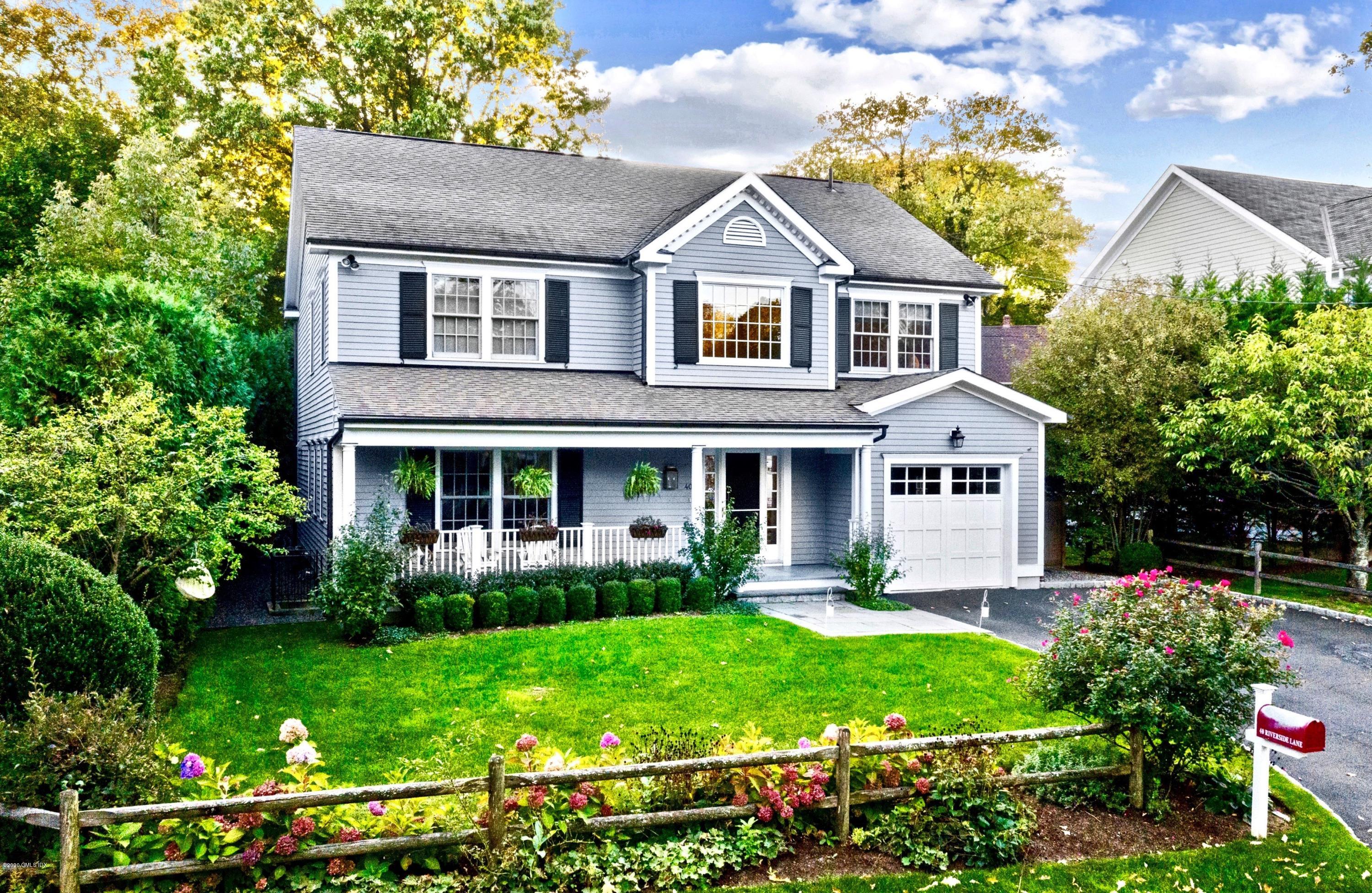 40 Riverside Lane Riverside, CT 06878 - Photo 42 of 45 a front view of a house with garden