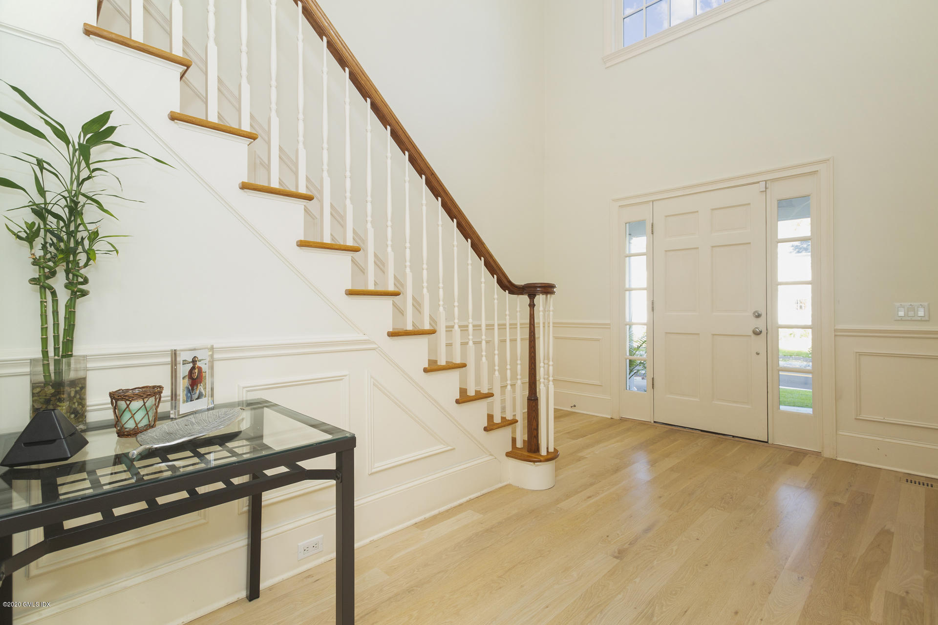 40 Riverside Lane Riverside, CT 06878 - Photo 8 of 45 a view of an entryway with wooden floor