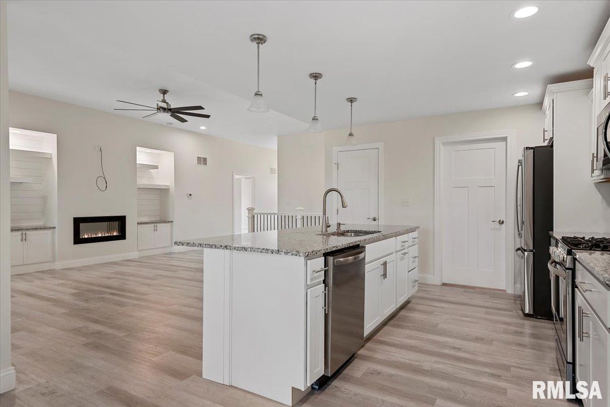 3910 Westgate Drive Springfield, IL 62711 - Photo 13 of 45 Gallery Image 13