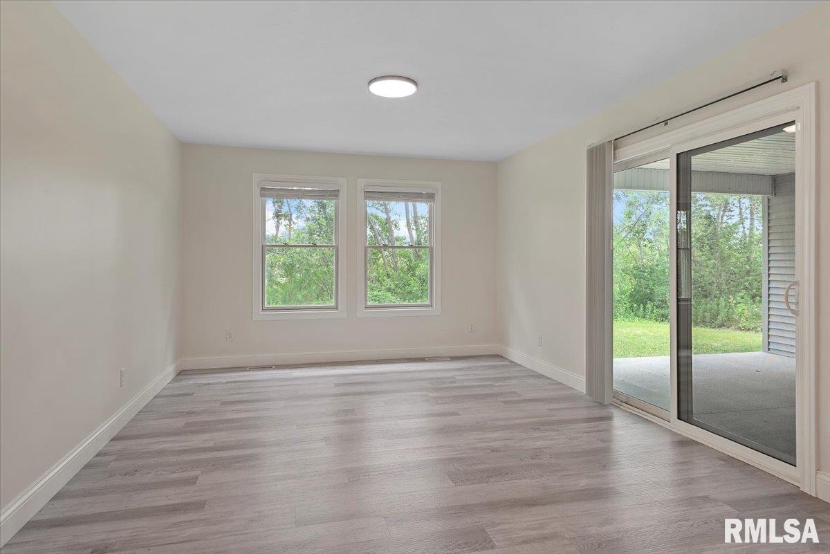 3910 Westgate Drive Springfield, IL 62711 - Photo 14 of 45 Gallery Image 14