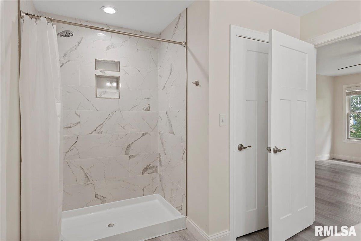 3910 Westgate Drive Springfield, IL 62711 - Photo 20 of 45 Gallery Image 20