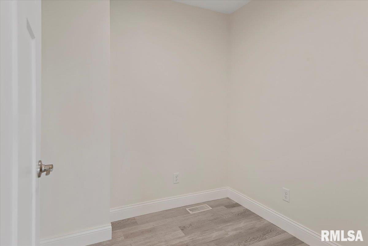 3910 Westgate Drive Springfield, IL 62711 - Photo 23 of 45 Gallery Image 23