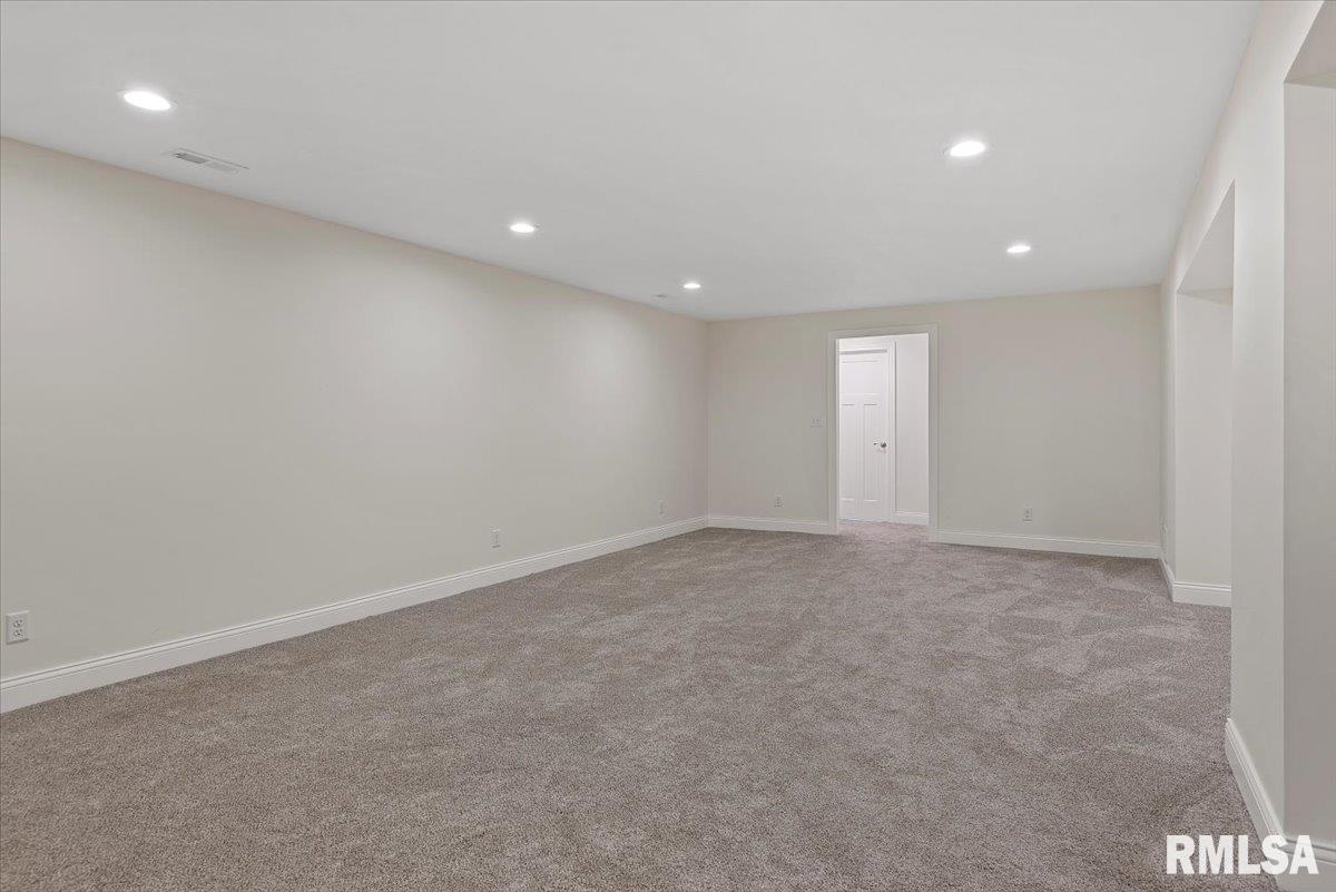 3910 Westgate Drive Springfield, IL 62711 - Photo 27 of 45 Gallery Image 27