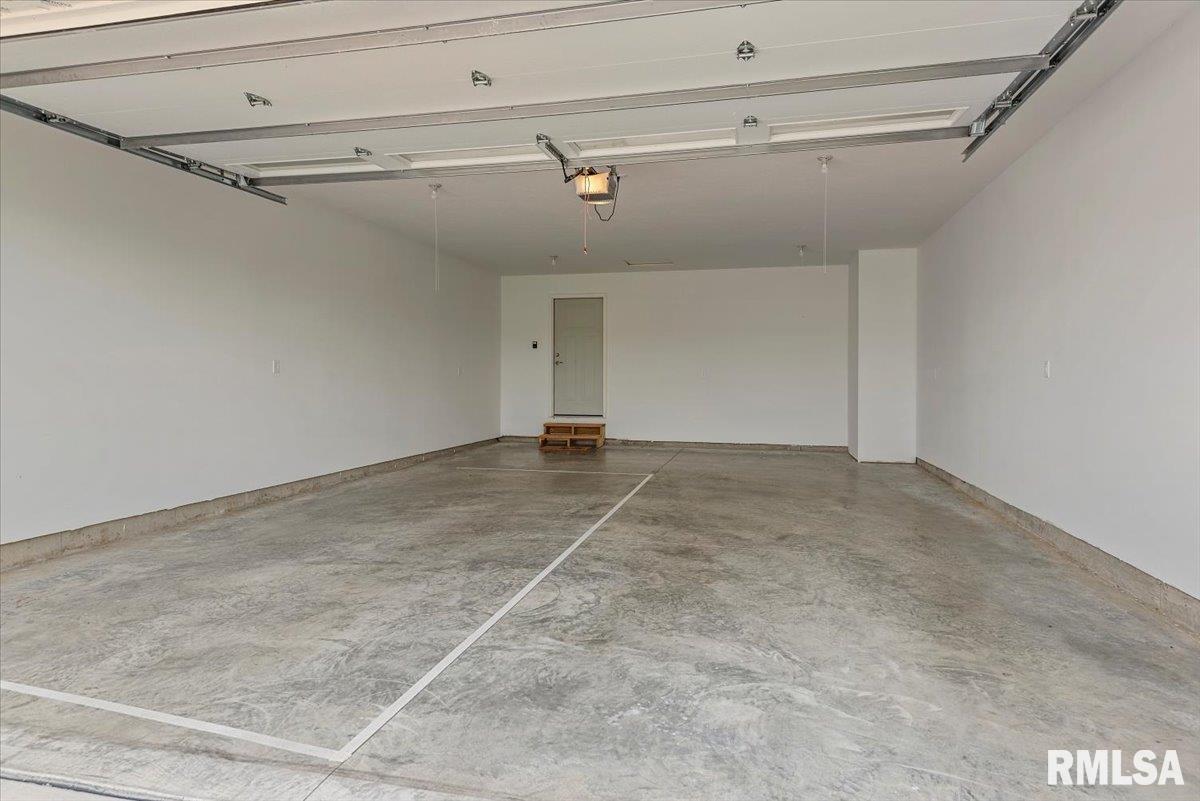 3910 Westgate Drive Springfield, IL 62711 - Photo 38 of 45 Gallery Image 38