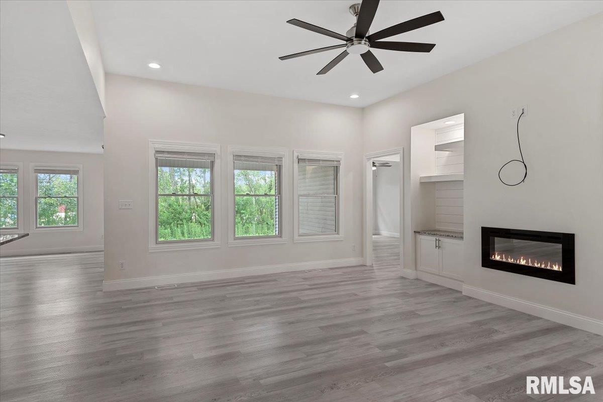 3910 Westgate Drive Springfield, IL 62711 - Photo 9 of 45 Gallery Image 9