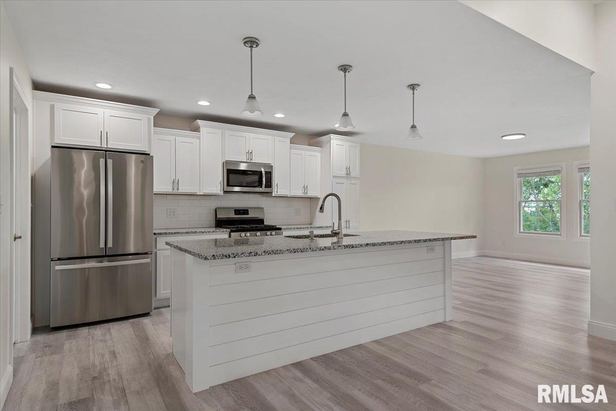 3910 Westgate Drive Springfield, IL 62711 - Photo 10 of 45 Gallery Image 10