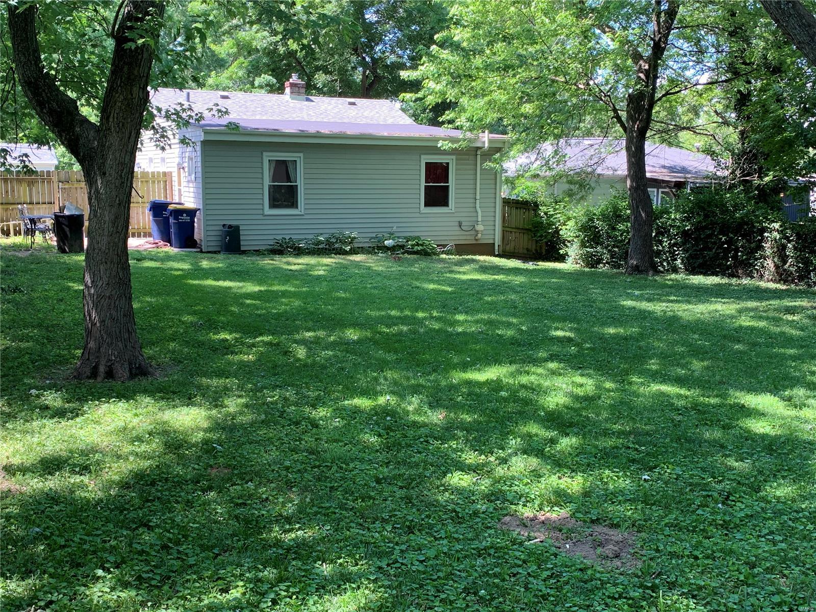 9387 Golden Gate Road St. Louis, MO 63144 - Photo 8 of 9 Gallery Image 8